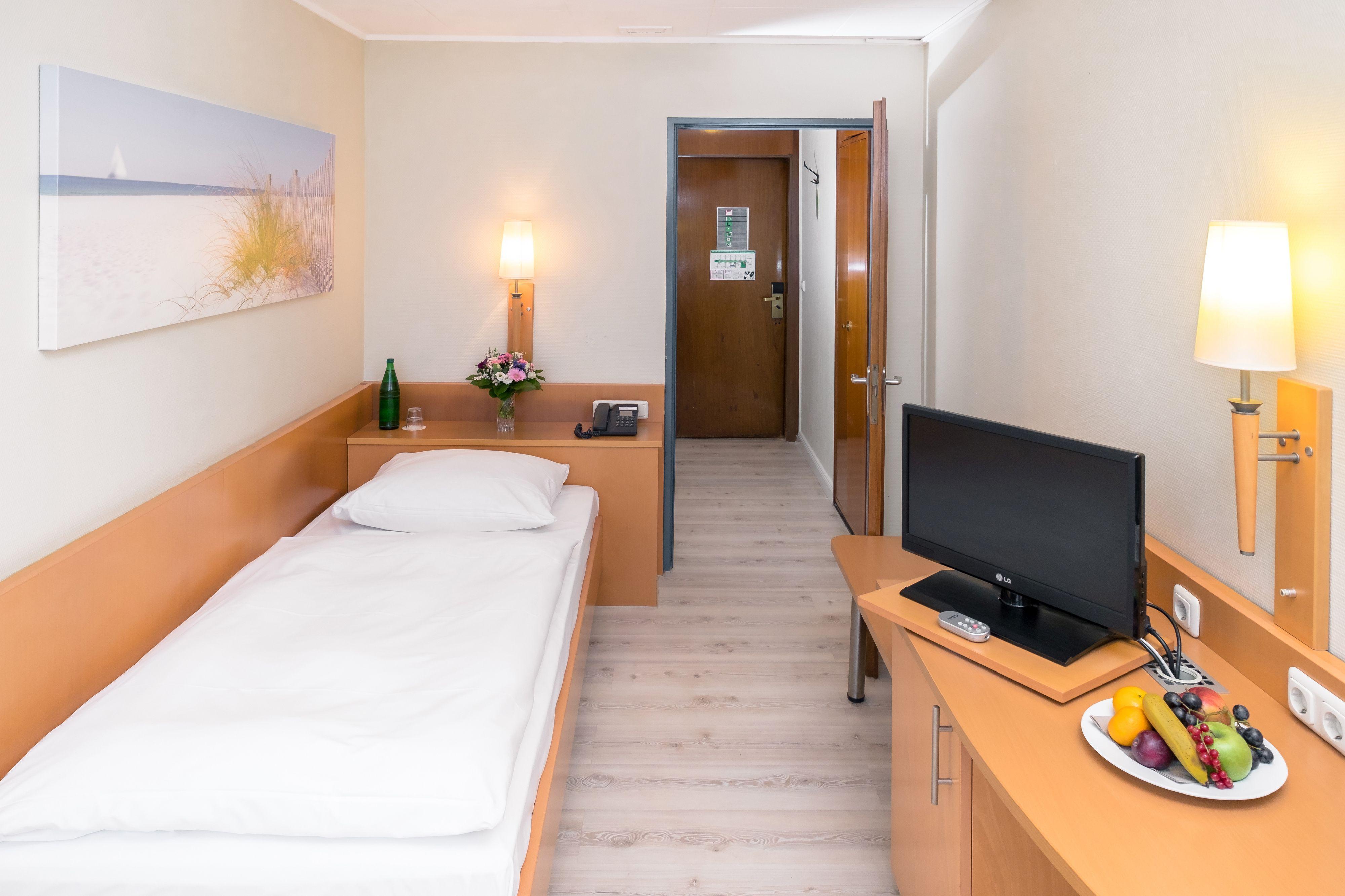 Hotel Astor Kiel By Campanile Экстерьер фото