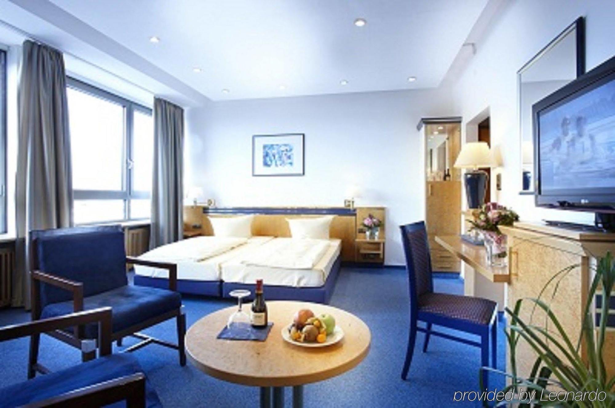 Hotel Astor Kiel By Campanile Экстерьер фото